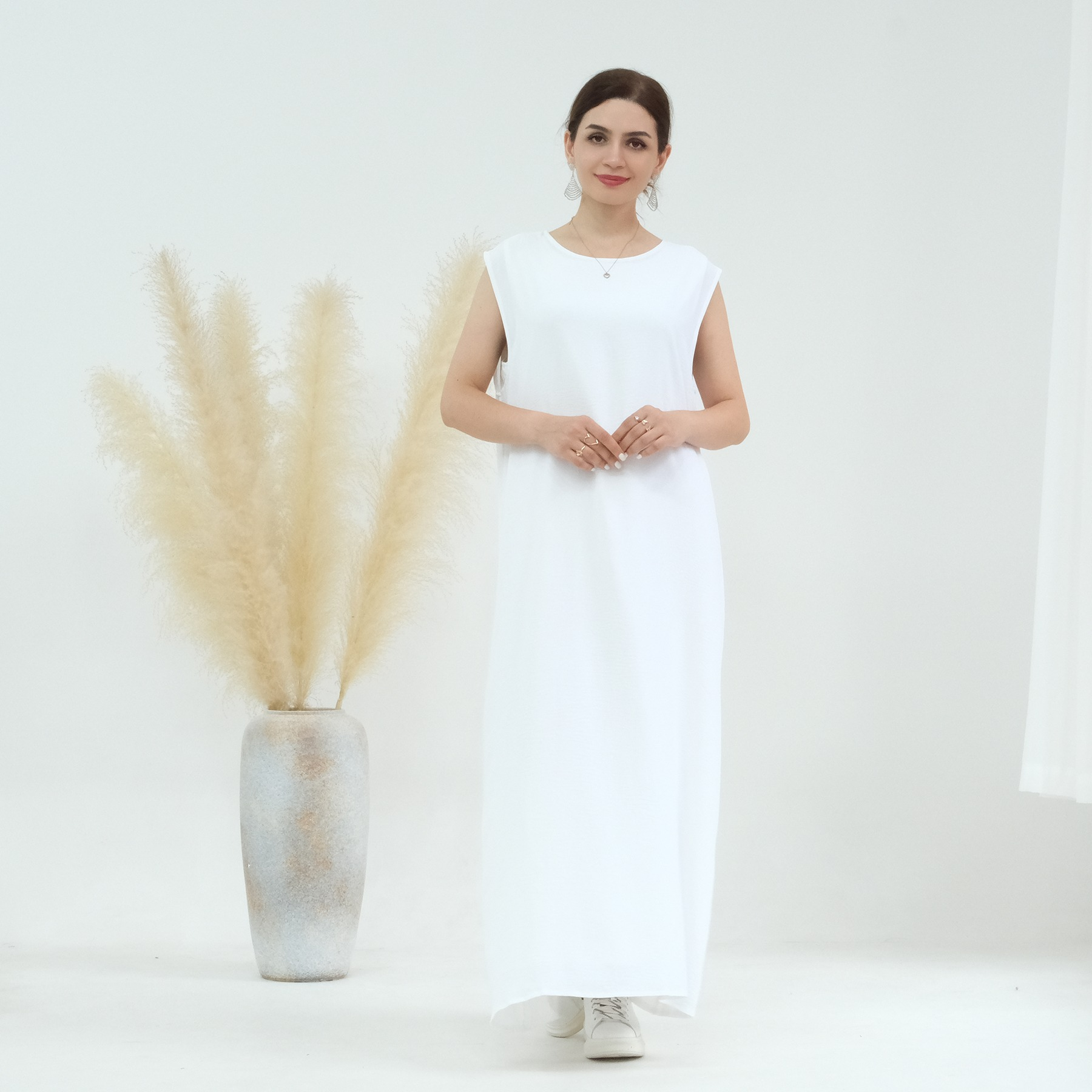 Elegant Women’s Islamic Inner Slip Dress | Premium Fabric, Sleeveless Crew Neck